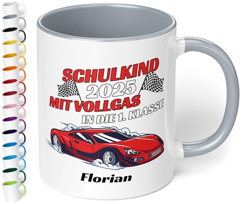 True Statements Geschenk zur Einschulung für Jungs: Keramik-Tasse personalisiert „Schulkind 2025 - Mit Vollgas in die 1. Klasse“ - 330ml - Erstklässler, Grau von True Statements