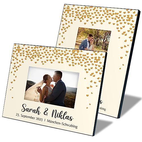 True Statements Hochzeit Bilderrahmen für Fotos 10x15 cm personalisiert mit Namen & Wunschtext „Herzen“ – Fotorahmen - Hochzeits-Geschenke für Brautpaar (Hochformat) von True Statements