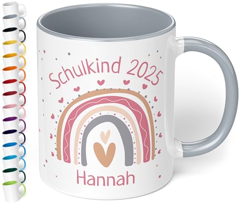 True Statements Keramik-Tasse personalisiert „Schulkind 2025“ - Geschenk zur Einschulung für Mädchen - Regenbogen Herzen - 330ml - Erstklässler Schüler 1. Klasse, Grau von True Statements