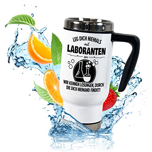 True Statements Thermobecher für Coffee to go „Leg dich niemals mit Laboranten an“ – lustiger ToGo Berufe-Kaffeebecher 470ml mit Handgriff – Geschenk Kollegen (Laboranten) von True Statements