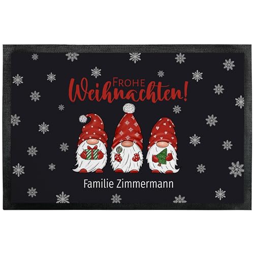 True Statements Weihnachts-Deko Fußmatte personalisiert mit Wunschtext „Frohe Weihnachten“ - mit 3 Wichtel-Motiv - für Innen & Außen – rutschfest - Geschenke Weihnachten (75 x 50 cm) von True Statements