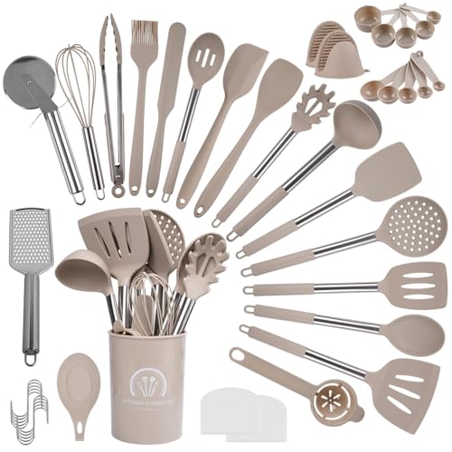 Truevaste Küchenhelfer Set Silikon, 45-teiliges Küchenutensilien Set mit Utensilienhalter und S-Haken zum Aufhängen, Hitzebeständiges, Spülmaschinenfestes, khaki Truevaste Küchenhelfer Set Silikon, 45-teiliges Küchenutensilien Set mit Utensilienhalter und S-Haken zum Aufhängen, Hitzebeständiges, Spülmaschinenfestes, khaki von Truevaste