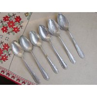 Vintage Set Von 6 Aluminiumlöffeln "30Er Jahre, Große Löffel, Metall Aluminium Servierlöffel, Sammlerlöffel von TsveteHeArt