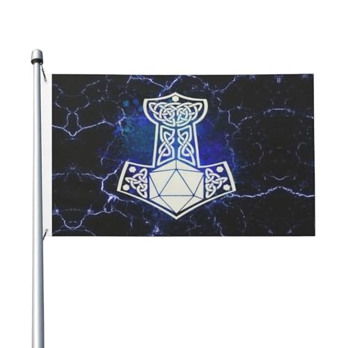 Bedruckte Wikingerflagge Mit Thors Hammer, Nordische Mythologie, Gartenflagge, Mit 2 Metallösen, Partydekoration Für Haus Und Garten, 90 X 150 Cm Bedruckte Wikingerflagge Mit Thors Hammer, Nordische Mythologie, Gartenflagge, Mit 2 Metallösen, Partydekoration Für Haus Und Garten, 90 X 150 Cm von TuTaTiMANG