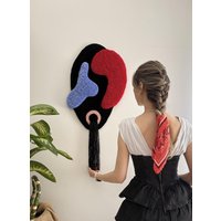 Givola Voi Abstraktes Muster Tufted Wandbehang I 65 X 43 cm Mit Quaste Länge 95 Handgefertigtes Design Givola Voi Abstraktes Muster Tufted Wandbehang I 65 X 43 cm Mit Quaste Länge 95 Handgefertigtes Design von TuftArt
