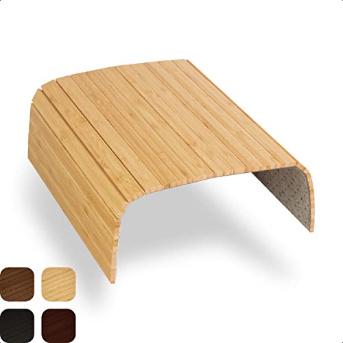 Tuko Sofatablett Armlehne Flexibel Bambus Sofabutler Couchtablett - Premium Sofa Ablage Getränkehalter - Holztablett Sofa Tablett Butler Auflage Tisch Couch Ablage Lehne für Sofalehne - Natur von Tuko