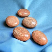 Orange Pfirsich Mondstein Handschmeichler, Polierter Ovaler Kristall, Heilende Innere Balance, Selbstwachstum Orange Pfirsich Mondstein Handschmeichler, Polierter Ovaler Kristall, Heilende Innere Balance, Selbstwachstum von TumbledShop