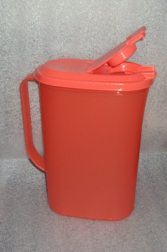 Tupperware 2 Quart Refrigerator Pitcher Slim Line Watermelon Tupperware 2 Quart Refrigerator Pitcher Slim Line Watermelon von Tupperware