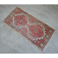 Teppich 70x120, Badteppich Handgeknüpfter Kleiner Yastik Kurzflor Küchenteppich Verblasster Eingangsbereich Rosa 54cm 59, 5cm von TurkishKilimsRugs
