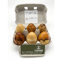 Holzeier in Eierkarton Holzeier in Eierkarton von TurningWoodWorks