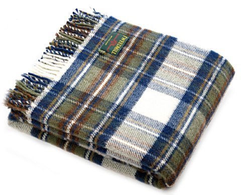 Muted Blue Stewart Tartan Pure New Wolle Knie Teppich Überwurf – British Made – Tweedmill von Tweedmill Textiles