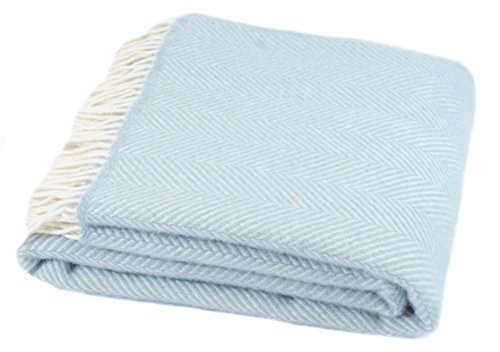 Tweedmill Textiles Überwurf aus Reiner Schurwolle mit Fischgrätenmuster, hergestellt in Großbritannien Tweedmill Textiles Überwurf aus Reiner Schurwolle mit Fischgrätenmuster, hergestellt in Großbritannien von Tweedmill Textiles
