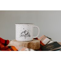 Tasse Abenteuer Becher Geschenk Lagerfeuertasse Emailletasse Bauernhof Kaffeetasse von Twelve9Printing