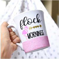 Flock Mornings Glitter Becher - Flamingo Lustiger Kaffeebecher Für Frauen Pinker von TwinkleTwinkleLilJar