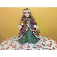 Vintage Weihnachtspuppe Mit Ständer 42 cm von TyandStacyTreasures