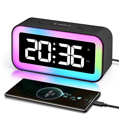 U-picks Smart Digitaler Wecker für Kinder,Wecker Digital mit Große LED 7 Farben Digital/Doppelalarm/Snooze/7 Farben Licht wecker/USB Ladeanschluss,12/24HR Wecker Kinder Mädchen Jungen Zimmer-Schwarz von U-picks