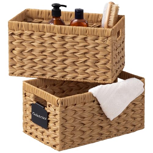 UBBCARE Aufbewahrungskörbe mit Etikett, Weidenkörbe für Regale, wasserdichter gewebter Korb zum Organisieren, rechteckiger Organizer aus Kunststoff mit Griffen, naturfarben (13,4 x 8,3 x 7,1 cm) von UBBCARE