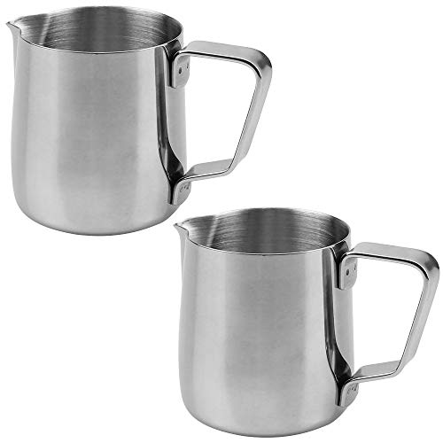 UBERMing 2 Stück Milchkännchen Edelstahl 150 ml Milch Pitcher Aufschäumen Krug Silber Art Aufschäumkännchen Perfekt für Milchaufschäumer Kaffeemaschine Espressoher Cappuccino Macchiato von UBERMing