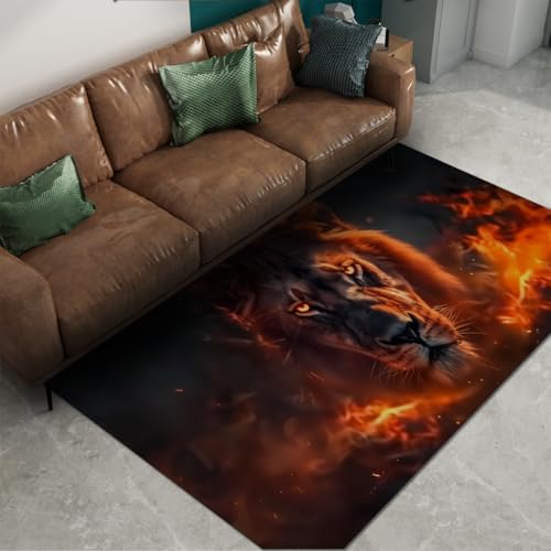 UERWOWELL Fantasy Art Area Teppich 60x120cm Lebendiges brennendes Löwenmuster dünne Fußmatten für Tierliebhaber Wohnzimmer Büro Studio waschbar rutschfest UERWOWELL Fantasy Art Area Teppich 60x120cm Lebendiges brennendes Löwenmuster dünne Fußmatten für Tierliebhaber Wohnzimmer Büro Studio waschbar rutschfest von UERWOWELL