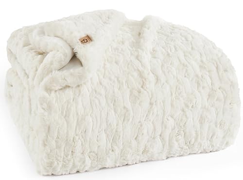 UGG - Amanda Überwurfdecke – weiche Überwurfdecke – 127 x 177,8 cm – warme Akzentdecke für Couch oder Bett – gemütliche Heimdekoration – Schnee von UGG