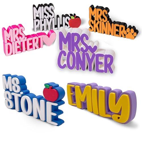 UIDMEN Personalisierte 3D-Namensschilder für den Schreibtisch, individuelles Namensschild für Lehrer, Lehrer-Schreibtischschild, Schulanfangsschild von Kindern bis Lehrer, Türschild für Lehrer UIDMEN Personalisierte 3D-Namensschilder für den Schreibtisch, individuelles Namensschild für Lehrer, Lehrer-Schreibtischschild, Schulanfangsschild von Kindern bis Lehrer, Türschild für Lehrer von UIDMEN