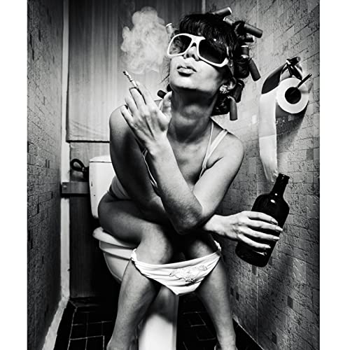 UIGJIOG Bilder Toilette Schwarz Weiß Deko Wandbild, Poster Badezimmer Sexy Frau Mann Zigarette und Schnaps Wandbilder, Poster Wand Deko Modern,A,40x50cm No Frame von UIGJIOG