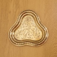 15 cm Dreiecksform Teller/Tablett || Massives Messing Florales Muster Und Bild Der Hindus Tänzerin in Mitte von UKAmobile