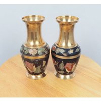 2 Vasen || Florales Emaillefarben Design Vintage Messing Massiv von UKAmobile