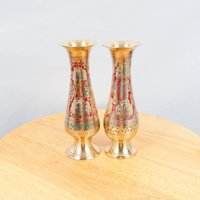 2 Vasen || Vintage Messing Massiv Handgefertigtes Graviertes Emaille Blumenmuster Zweier-Set Hergestellt in Indien von UKAmobile