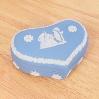 Vintage Herz Porzellan Box || Blumenmuster Weiß Und Blau Schmuck Wedgwood von UKAmobile