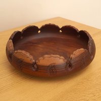 Vintage Holzschale/Tablett Teller || Blumenmuster von UKAmobile