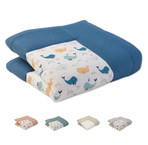 ULLENBOOM ® Baby Krabbeldecke 120x120 cm gepolstert - Blau-Wale (Made in EU) - Krabbeldecke für Baby mit 100% Oeko TEX Baumwolle, ideal als Babydecke & Spieldecke von ULLENBOOM