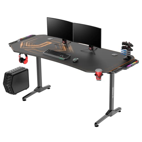 ULTRADESK Frag XXL RGB LED | Gaming-Schreibtisch mit großer Arbeitsfläche & XXL-Pad, 2 Kabeldurchlässe | Gut für Home Office, Fach für Steckdosenleisten | Stahlgestell, Goldenes Pad, 160x75 cm von ULTRADESK