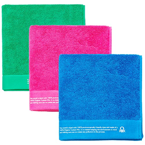 United Colors of Benetton. Set mit 3 Handtüchern, 70 x 140 cm, Bio-Baumwolle, 450 g/m², Blau, Rosa und Grün von United Colors of Benetton