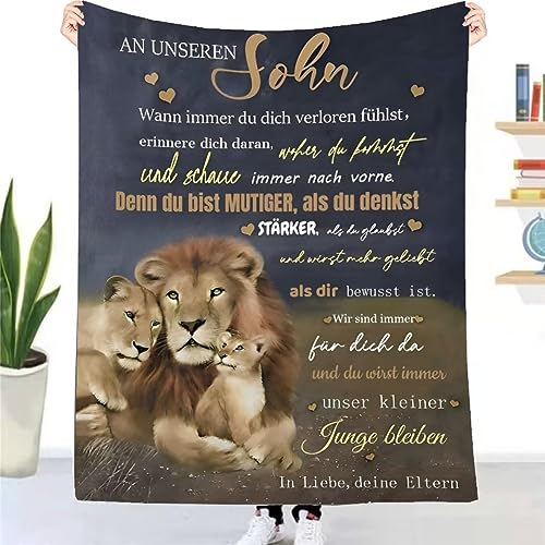 UOOYAA Kuscheldecke Flauschige an unseren Sohn von Eltern, Personalisierte Geschenke Decke Deutsche Mama und Papa für Sohn Briefdecke Positiv Ermutigen Fleecedecke Wohndecke Sofadecke(130×150cm) von UOOYAA