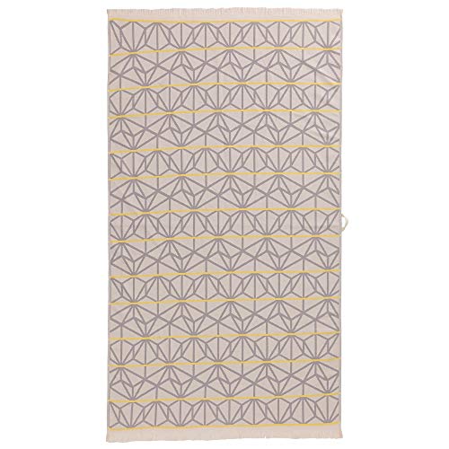 URBANARA Strandtuch Arade - 100% Reine Baumwolle, mit geometrischem Muster und Fransen - 100 x 180 cm, Duschtuch, Handtuch, Badetuch, Saunatuch, Hamamtuch (Zartrosa/Grau/Gelb) von URBANARA