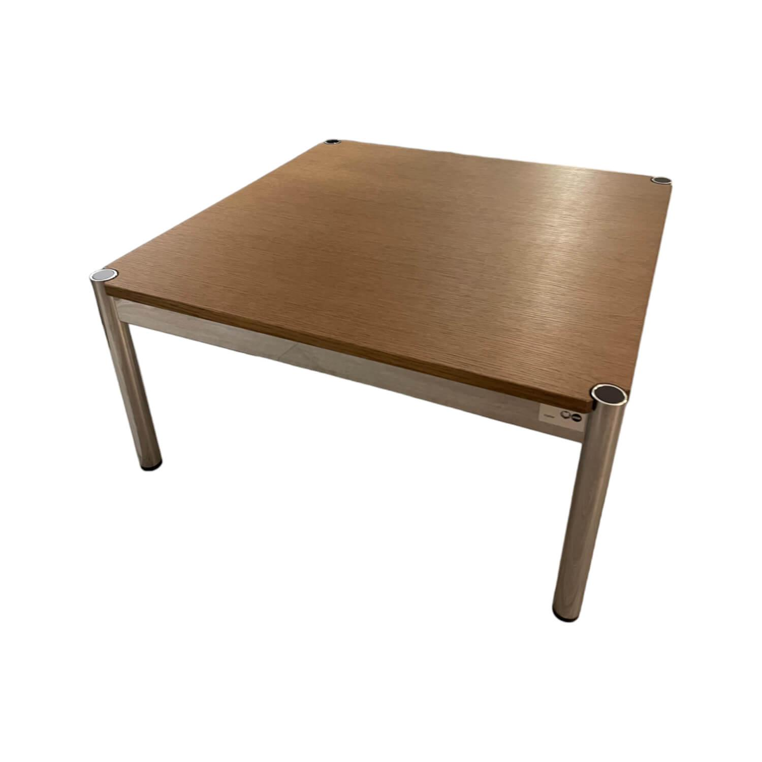 Couchtisch USM-Haller Eiche Braun Geölt 75x75 Couchtisch USM-Haller Eiche Braun Geölt 75x75 von USM Haller