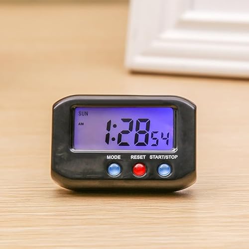 Mühelose Ablesbarkeit auf einem kompakten LCD-Digitalwecker, ausgestattet mit einer helligkeitsgesteuerten Hintergrundbeleuchtung (schwarz) von UTTASU
