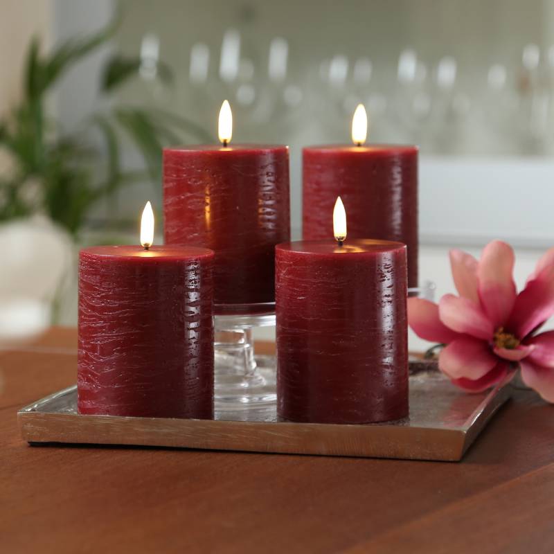 LED Kerzenset PIA - Rustik-Optik - H: 10cm - inkl. Batterien und Fernbedienung - rot - 4er Set von UYUNI