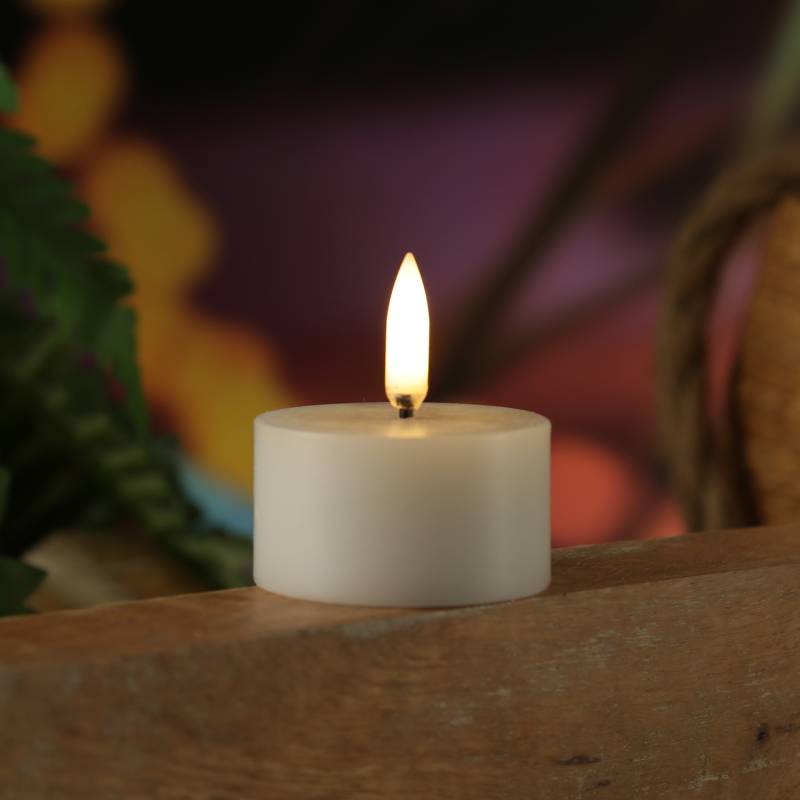 LED Teelicht THEA - realistische 3D Flamme - D: 5cm - H: 5,6cm - Timer - Batteriebetrieb - weiß von UYUNI