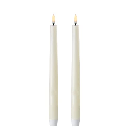Piffany Copenhagen Uyuni Lighting Taper 2er Set LED Stabkerzen 2,3 x 25 cm Echtwachs Ivory - 6 Stunden Timerfunktion - Keine Brandgefahr, Keine Rußbildung und kein Geruch Piffany Copenhagen Uyuni Lighting Taper 2er Set LED Stabkerzen 2,3 x 25 cm Echtwachs Ivory - 6 Stunden Timerfunktion - Keine Brandgefahr, Keine Rußbildung und kein Geruch von Piffany Copenhagen