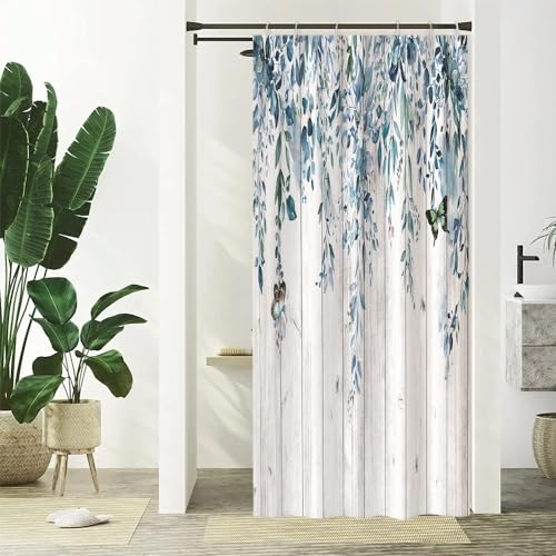 Uiiooazy Duschvorhang 90x180cm, Duschvorhang Schmal Anti Schimmel Eukalyptus Blau Blätter Holzbrett Klein Duschvorhänge Wasserdicht Polyester Stoff Waschbar Bad Vorhang mit 6 Haken für Badezimmer Uiiooazy Duschvorhang 90x180cm, Duschvorhang Schmal Anti Schimmel Eukalyptus Blau Blätter Holzbrett Klein Duschvorhänge Wasserdicht Polyester Stoff Waschbar Bad Vorhang mit 6 Haken für Badezimmer von Uiiooazy