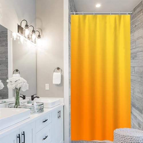 Uiiooazy Duschvorhang Schmal 90x180cm, Duschvorhang Anti Schimmel Orange Gradient Gelb Herbst Modern Klein Duschvorhänge Stoff Waschbar Wasserdicht Polyester Bad Vorhang mit 6 Haken für Badezimmer Uiiooazy Duschvorhang Schmal 90x180cm, Duschvorhang Anti Schimmel Orange Gradient Gelb Herbst Modern Klein Duschvorhänge Stoff Waschbar Wasserdicht Polyester Bad Vorhang mit 6 Haken für Badezimmer von Uiiooazy