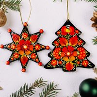 Handgefertigter Christbaumschmuck Set Aus Holz Stern Und Tannenbaum Weihnachtsanhänger Handbemalt Blumenmuster Petrykiwka-Malerei Folk Art von UkrGiftsShop
