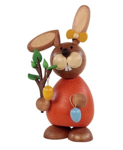 Ullrich Neuhausen Osterhase Osterhäsin stehend mit Frühlingszweig aus dem Erzgebirge von Ullrich Neuhausen