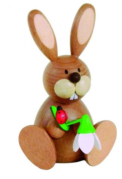 Ullrich Neuhausen Osterhase sitzend mit Schneeglöckchen aus dem Erzgebirge von Ullrich Neuhausen