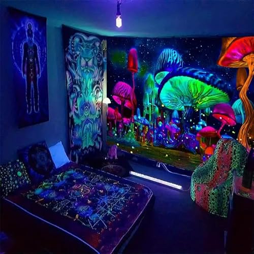 Ulticool – Pilze Sterne - Glow in the Dark Wandteppich - Schwarzlicht under UV Reaktive Bright Black Neon Light - Blacklight Psychedelisch im Dunkeln Leuchtende Wandtuch - 200 x 150 cm Groß Ulticool – Pilze Sterne - Glow in the Dark Wandteppich - Schwarzlicht under UV Reaktive Bright Black Neon Light - Blacklight Psychedelisch im Dunkeln Leuchtende Wandtuch - 200 x 150 cm Groß von Ulticool