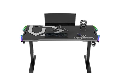 ULTRADESK Force | Computertisch Gaming-Schreibtisch mit Höhenverstellung & XXL-Pad, 2 Kabeldurchlässe | Ablage für Powerstrips, LED-RGB-Prismenbeleuchtung | Stahlrahmen, Graues Pad, 166x70 cm von ULTRADESK