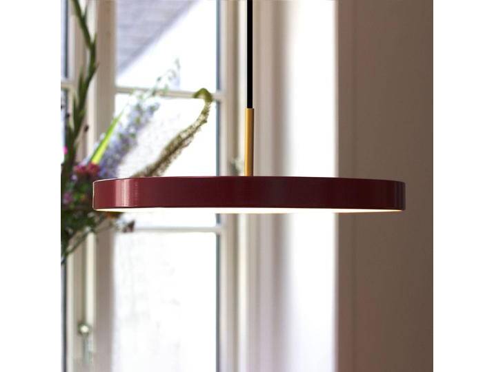 UMAGE Asteria medium LED-Hängeleuchte messing rot für Wohn & Esszimmer - Modern - Aluminium von Umage