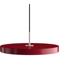 UMAGE - Asteria LED-Pendelleuchte, Stahl / ruby red von Umage